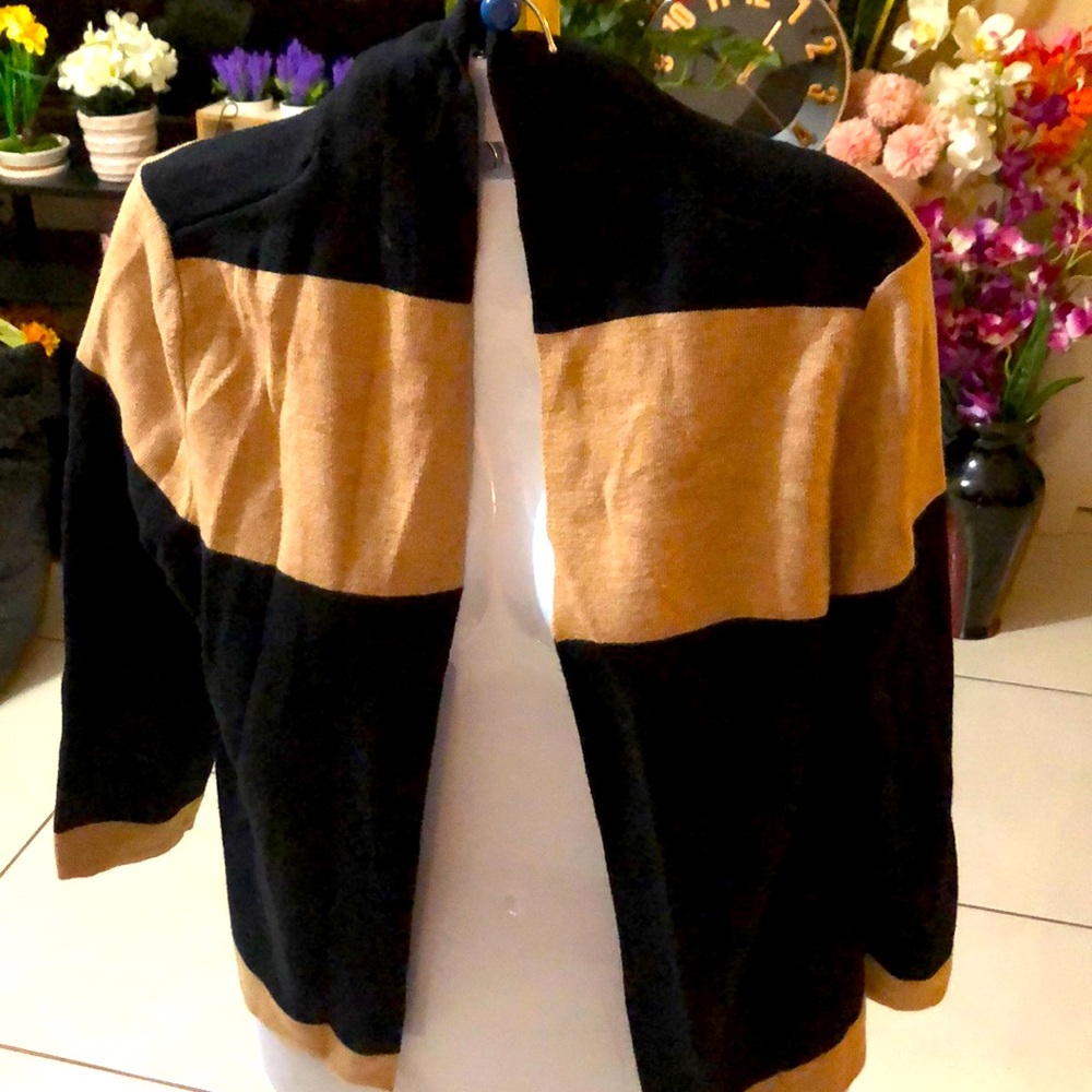 Cardigan short